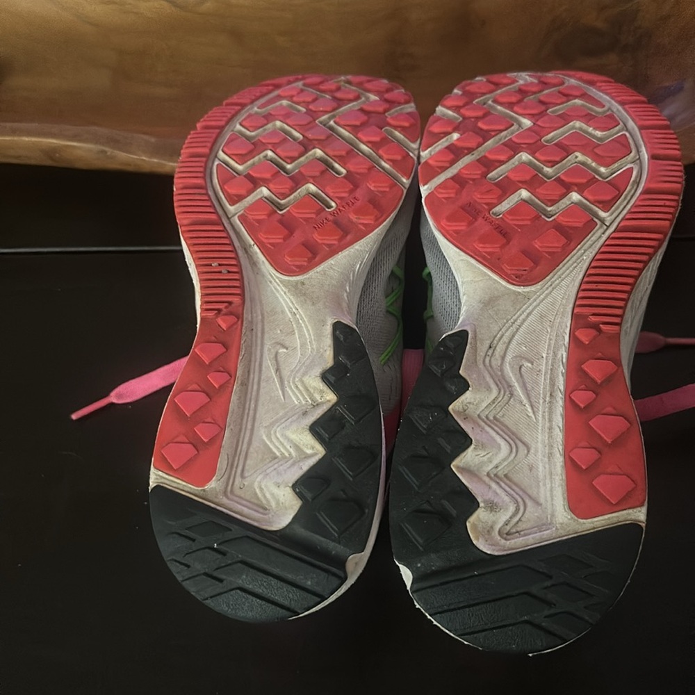 Nike Pink and Gray Sneakers with Mesh Design - Picture 6 of 7